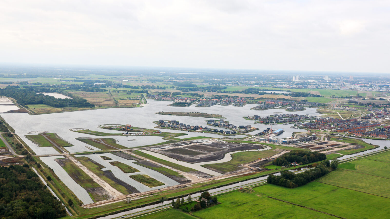 Raad besluit: Meer sociale woningbouw en betaalbare woningen in Meerstad